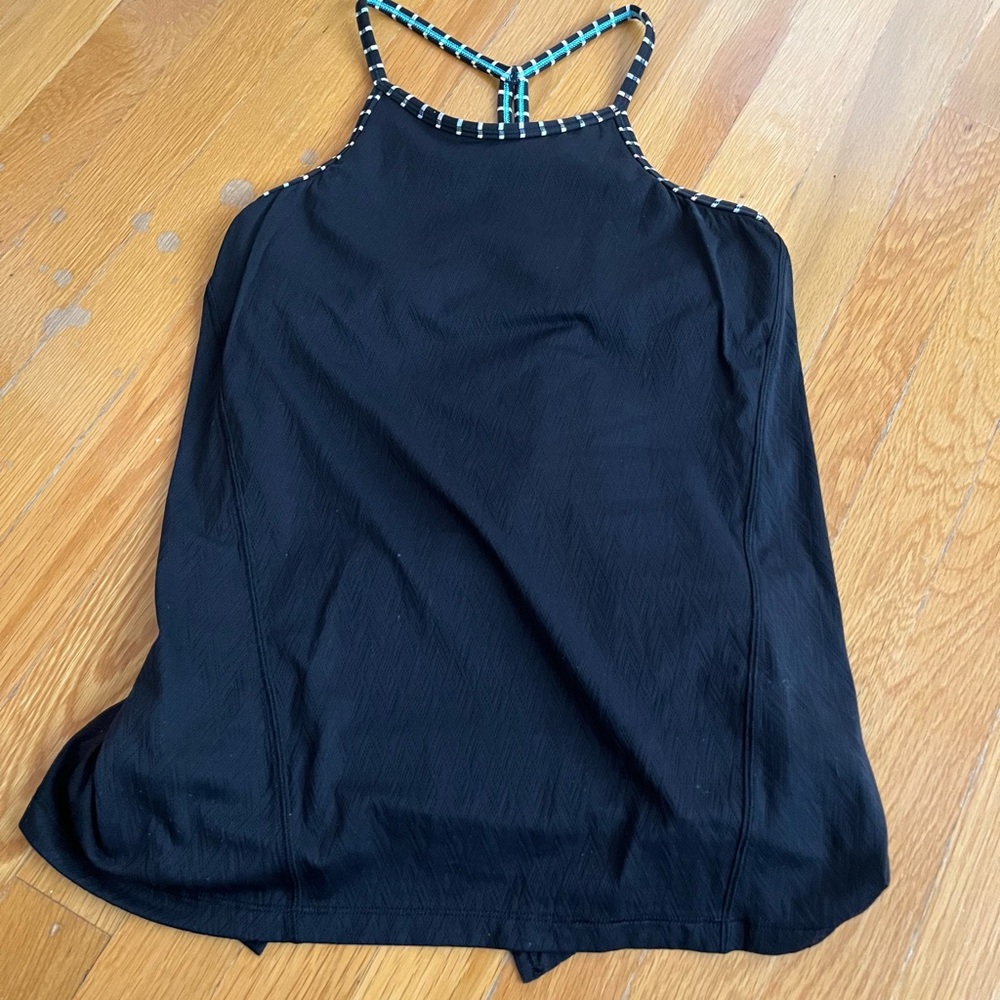 Girls Ivivva black tank top